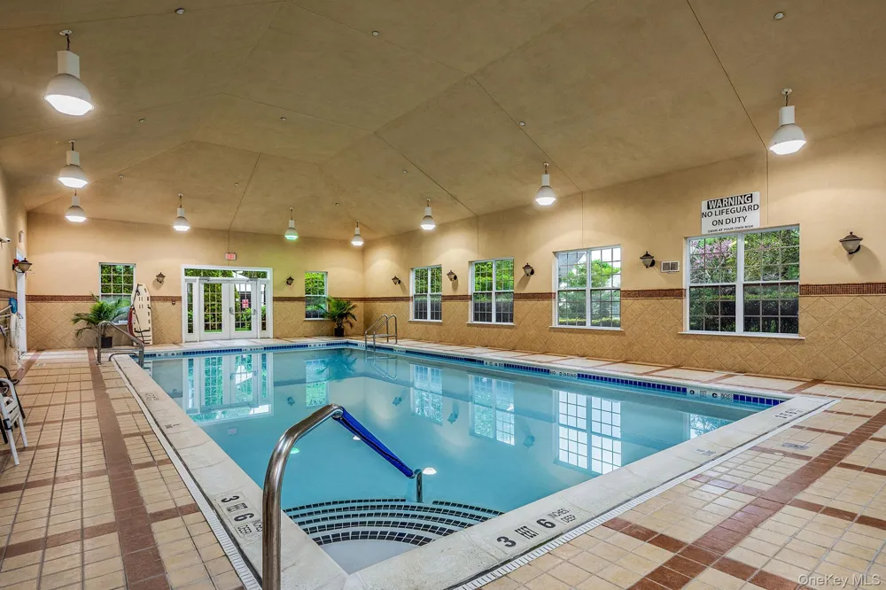 16 Oakhurst Court Mount Sinai, NY 11766