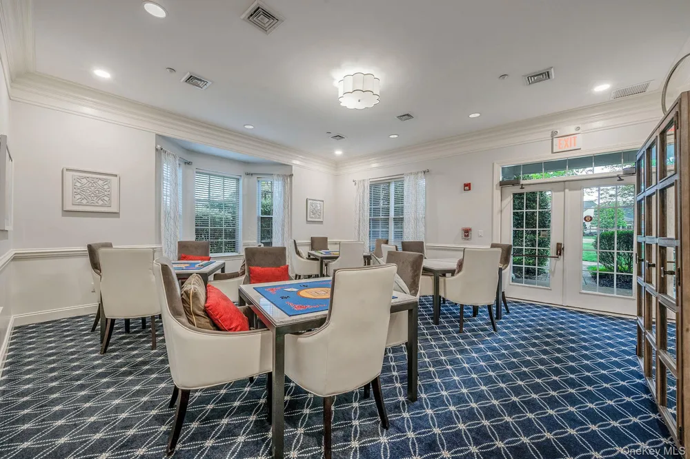 16 Oakhurst Court Mount Sinai, NY 11766