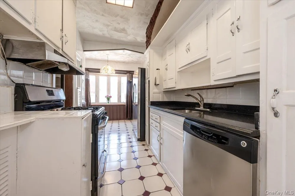 13010 227th Street Laurelton, NY 11413