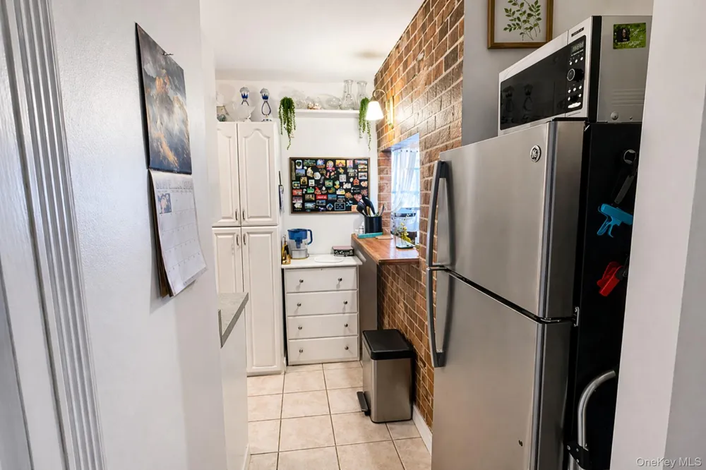 8325 98th Street #5P Woodhaven, NY 11421