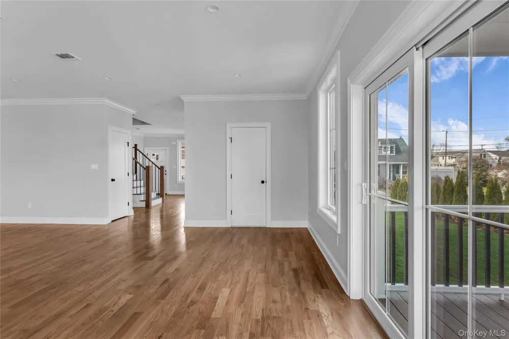 2437 Archer Street Seaford, NY 11873