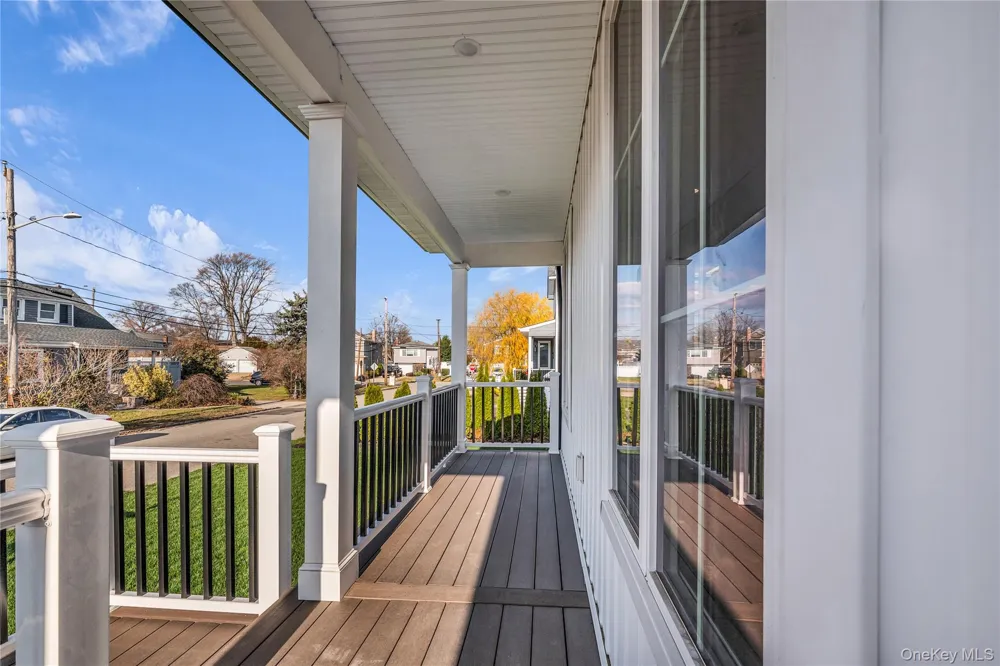 2437 Archer Street Seaford, NY 11873