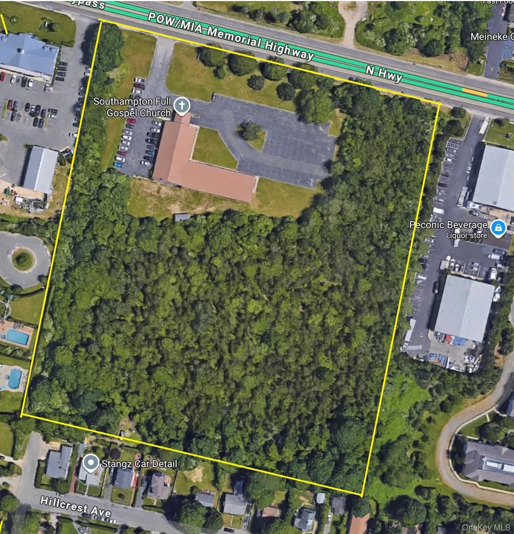 130 County Road 39 Southampton, NY 11968