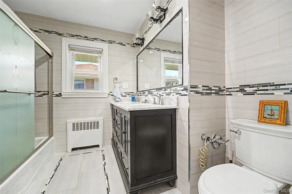 31 Edgemere Drive Searingtown, NY 11507