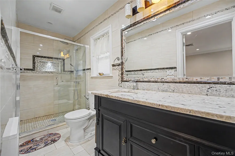 31 Edgemere Drive Searingtown, NY 11507