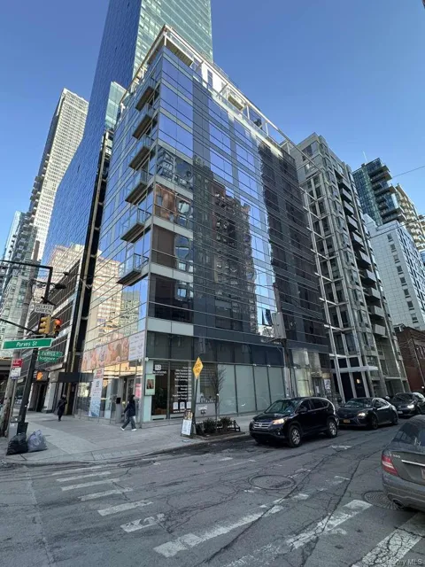 26-26 Jackson Avenue #303