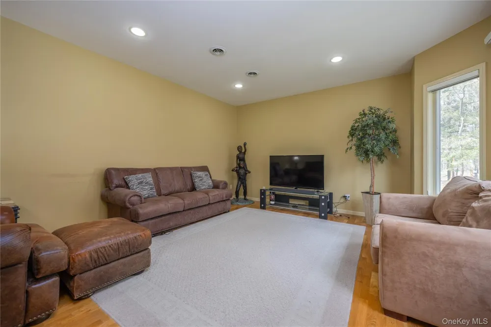 774 Haverstraw Road Suffern, NY 10901