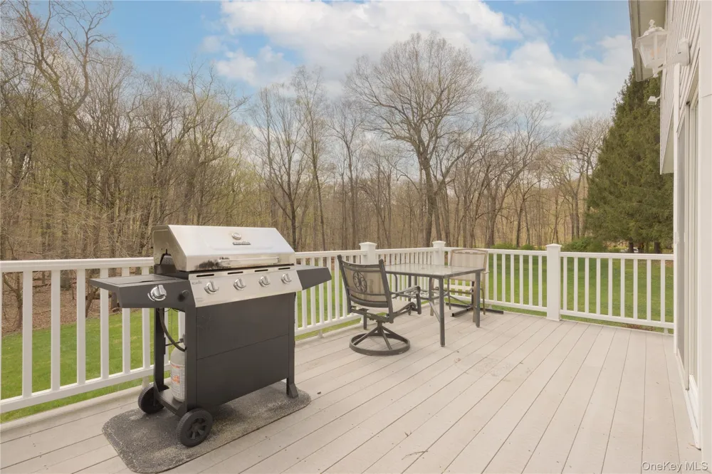 774 Haverstraw Road Suffern, NY 10901