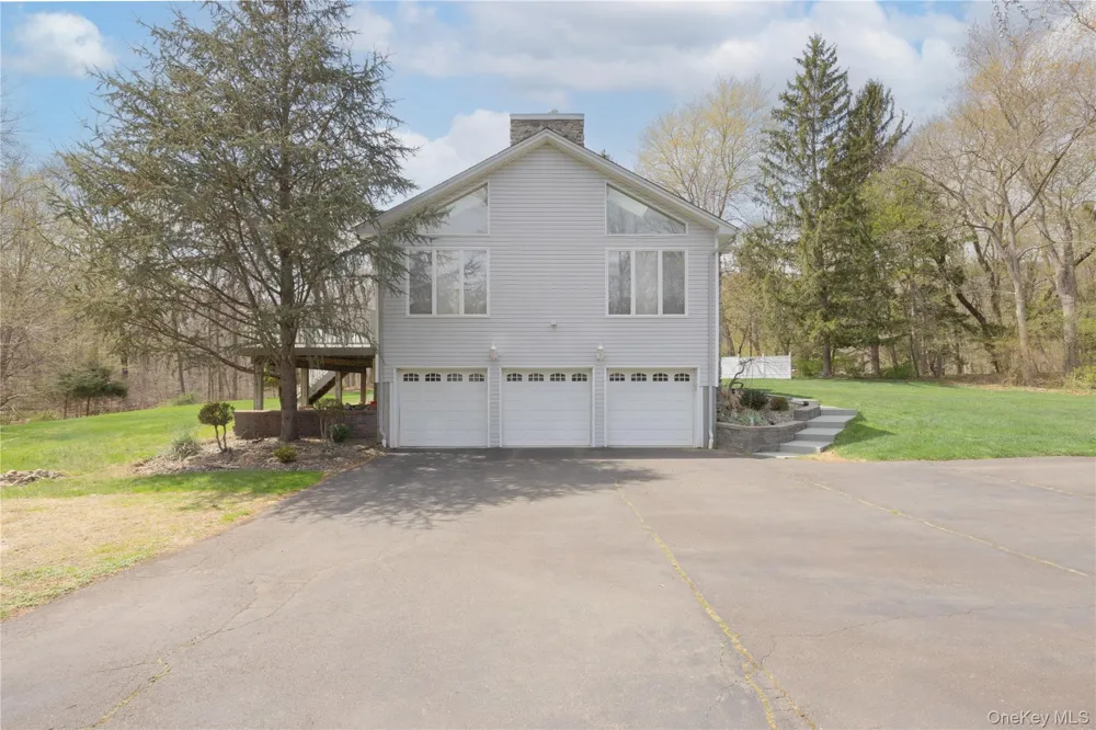 774 Haverstraw Road Suffern, NY 10901