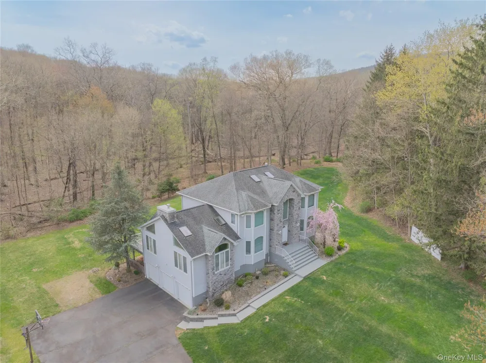 774 Haverstraw Road Suffern, NY 10901
