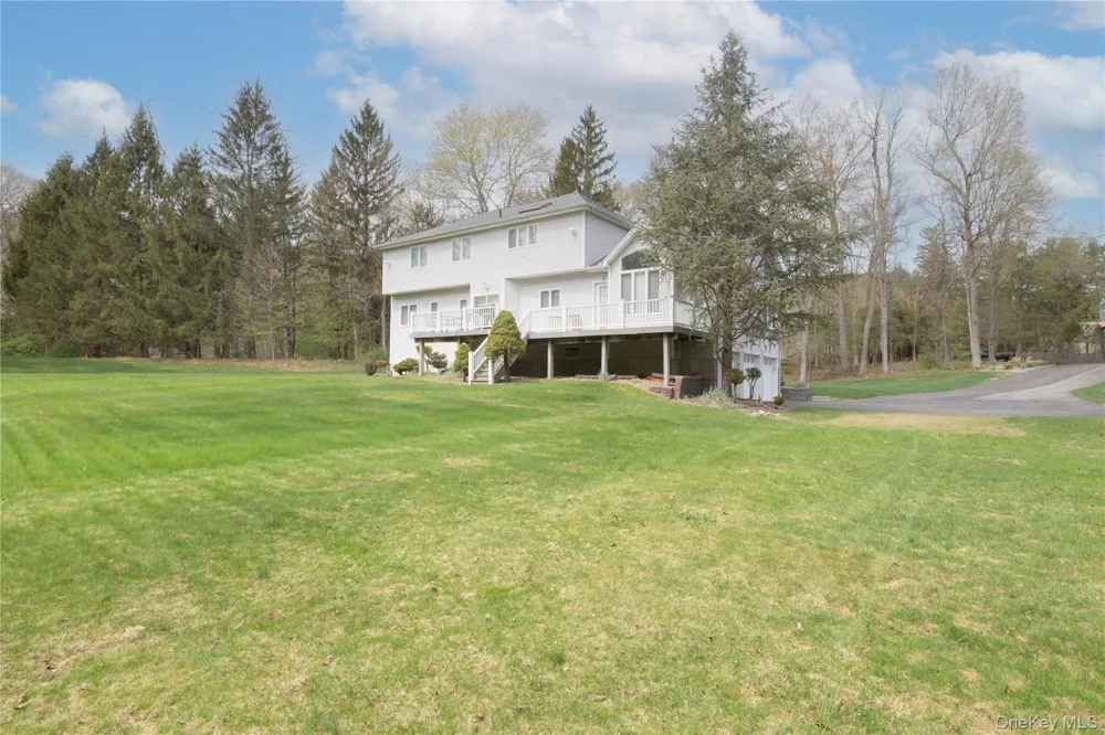 774 Haverstraw Road Suffern, NY 10901