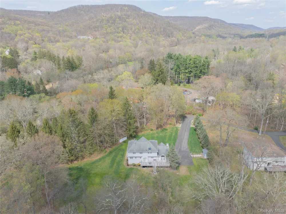 774 Haverstraw Road Suffern, NY 10901