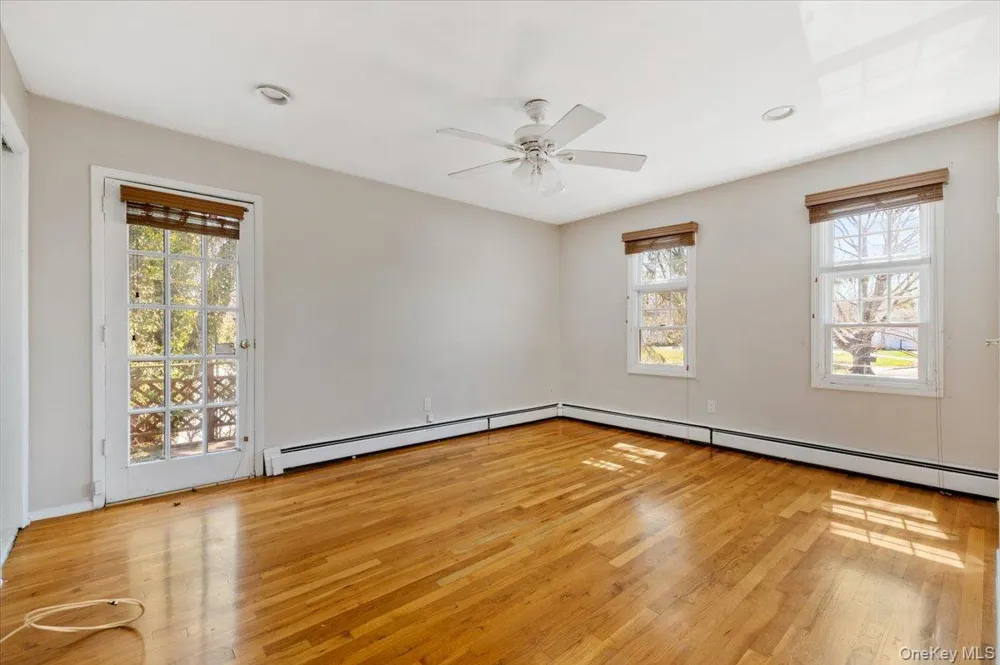 20 Veronica Court Smithtown, NY 11787
