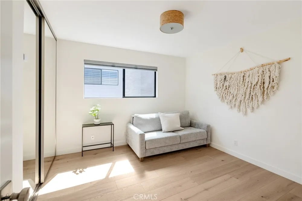 177 Calle Mayor Redondo Beach, CA 90277