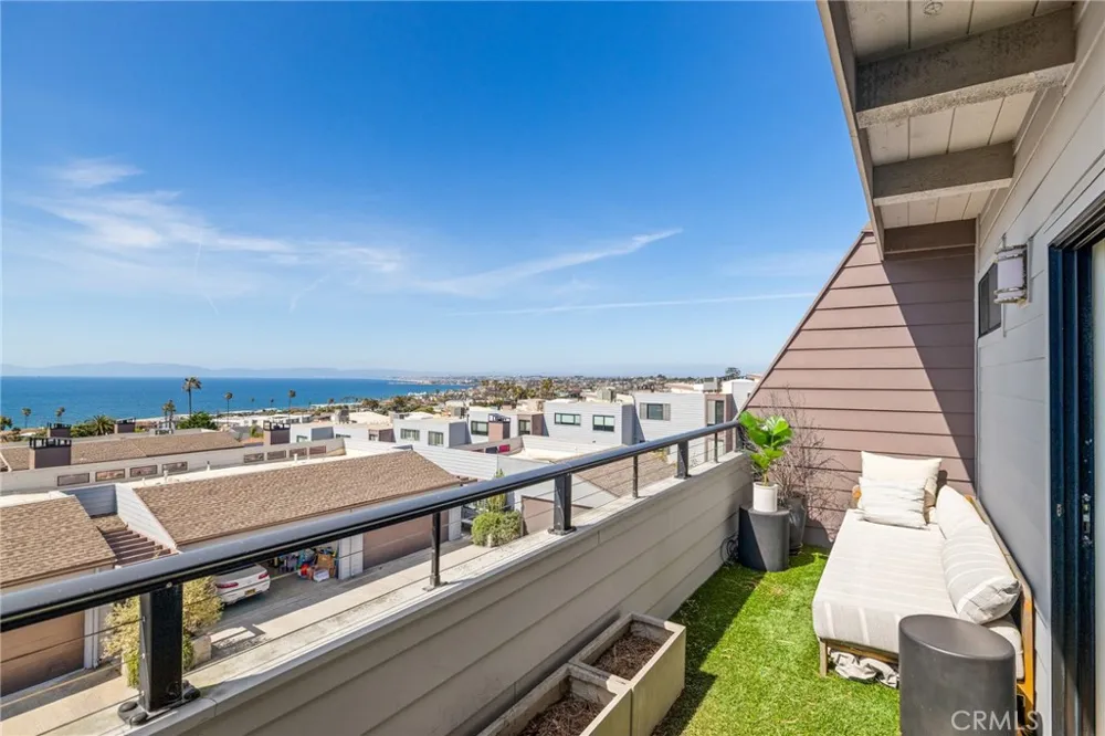 177 Calle Mayor Redondo Beach, CA 90277