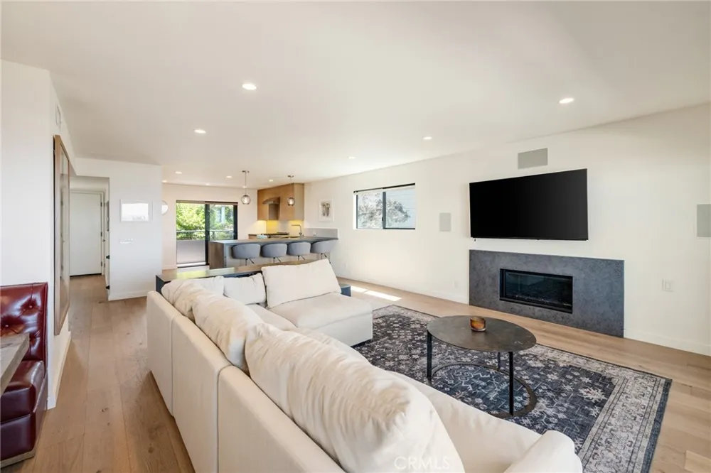 177 Calle Mayor Redondo Beach, CA 90277