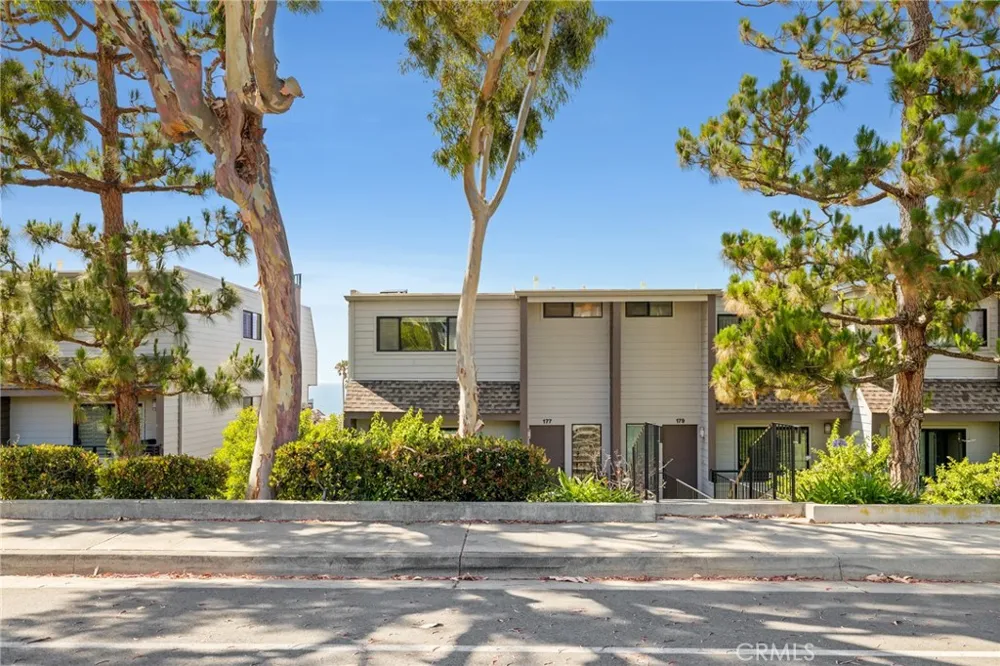 177 Calle Mayor Redondo Beach, CA 90277