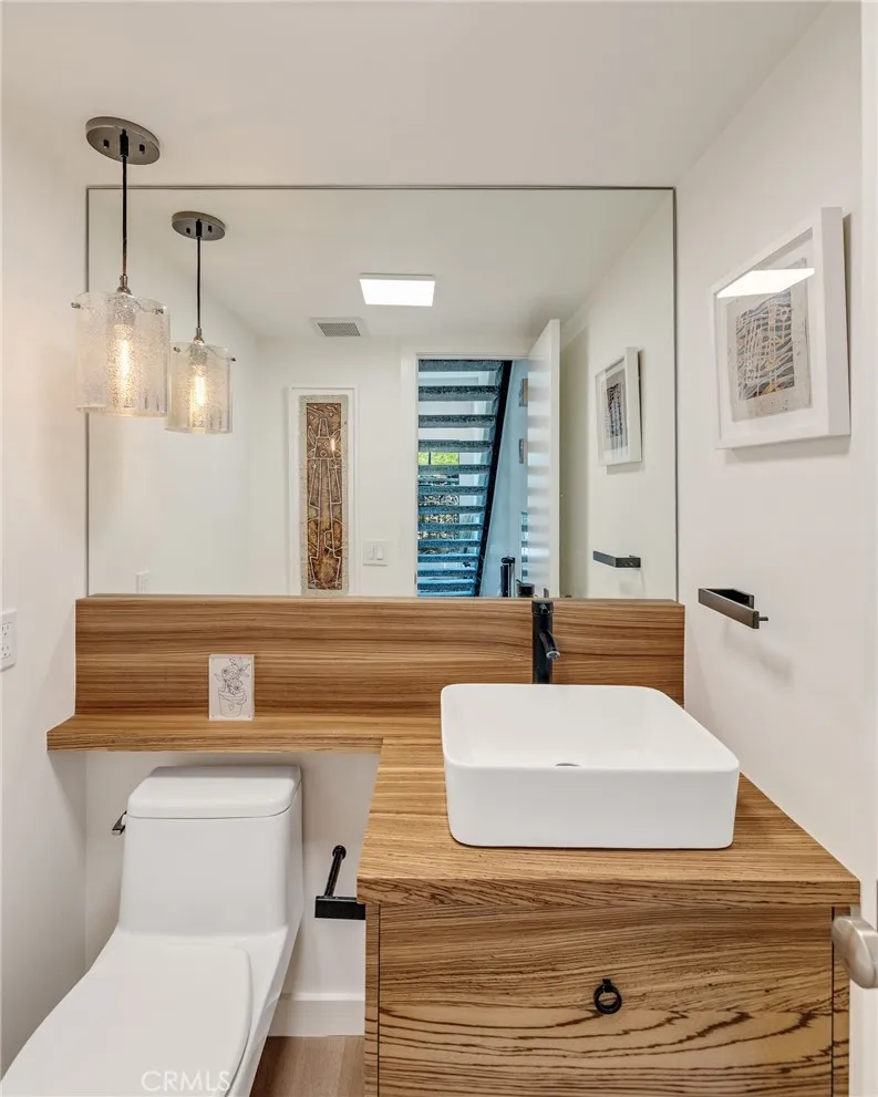 177 Calle Mayor Redondo Beach, CA 90277
