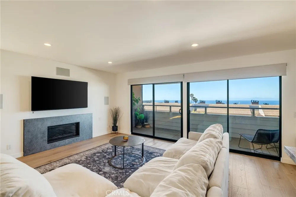 177 Calle Mayor Redondo Beach, CA 90277