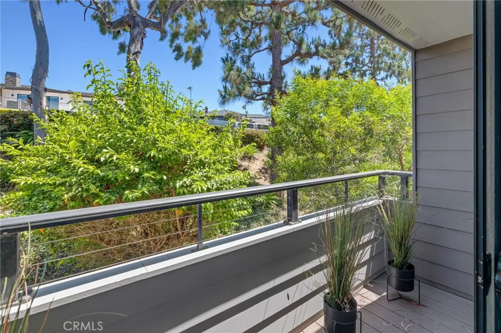 177 Calle Mayor Redondo Beach, CA 90277