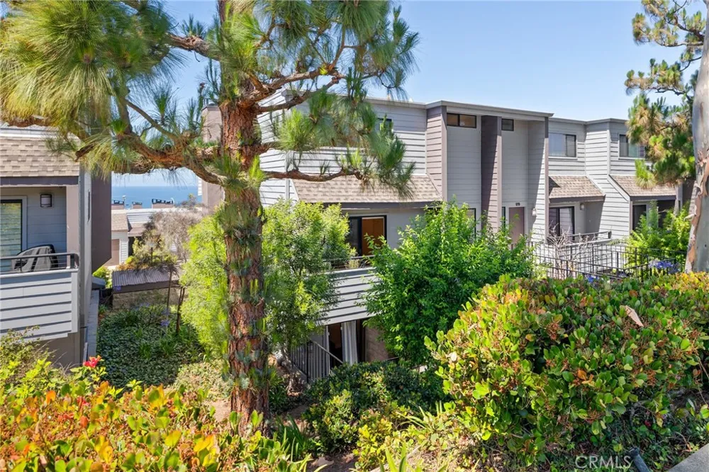 177 Calle Mayor Redondo Beach, CA 90277