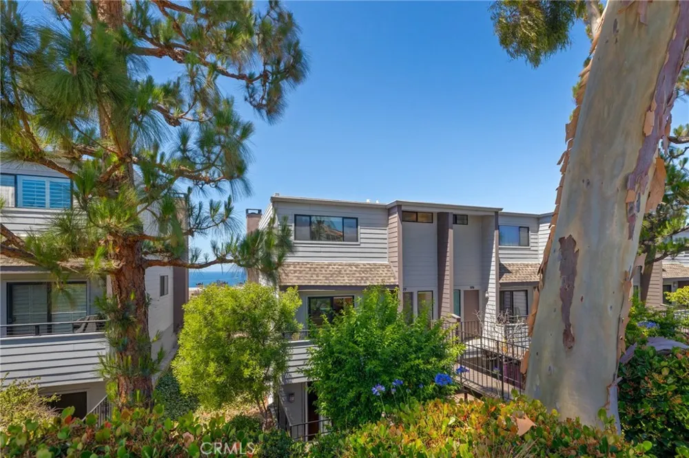 177 Calle Mayor Redondo Beach, CA 90277