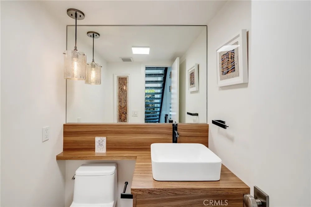 177 Calle Mayor Redondo Beach, CA 90277