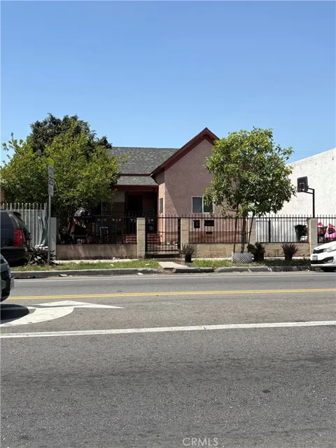 7607 S San Pedro