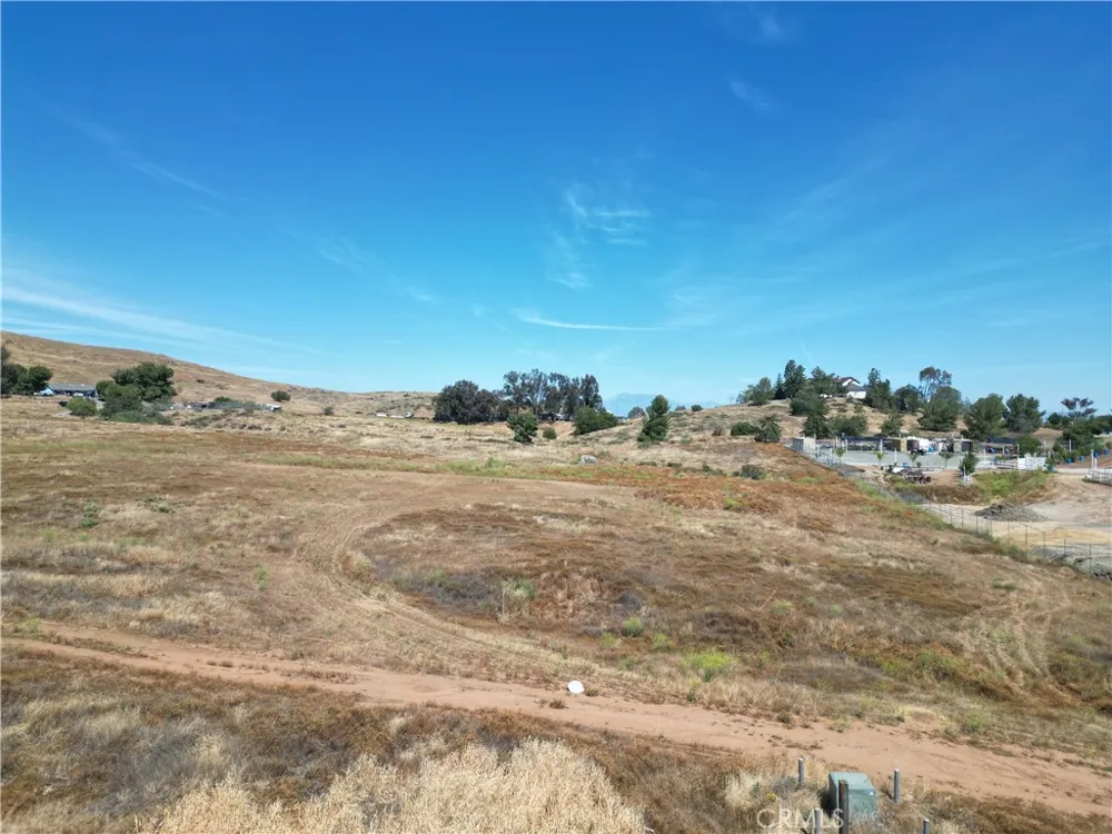 Royal Oak Dr Perris, CA 92570