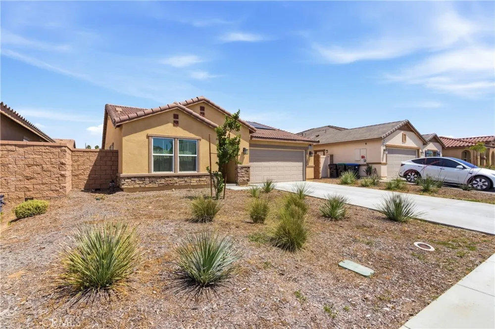 22724 Blacktail Nuevo, CA 92567