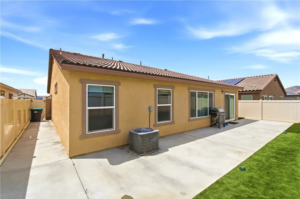 22724 Blacktail Nuevo, CA 92567