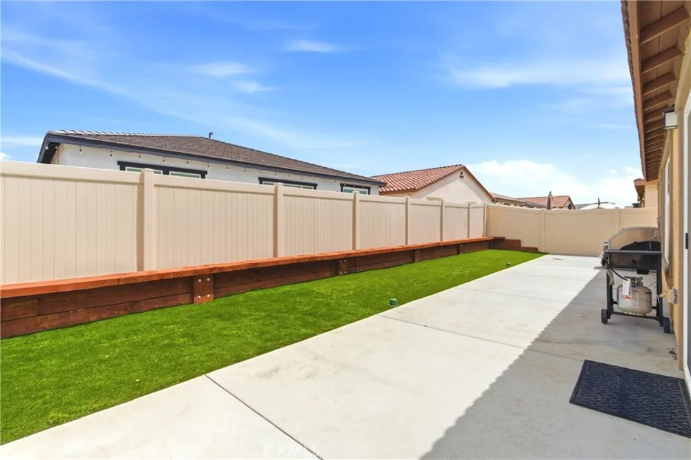 22724 Blacktail Nuevo, CA 92567