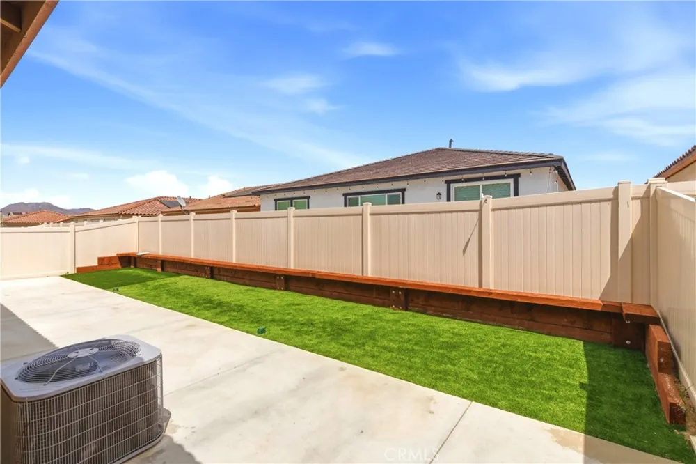 22724 Blacktail Nuevo, CA 92567