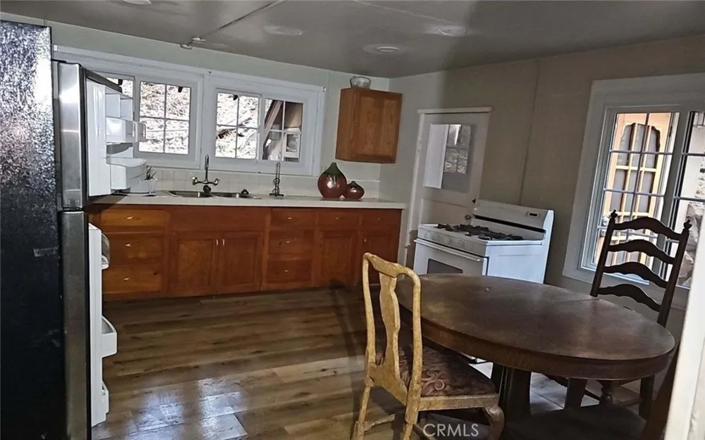 15 Stetson Creek Angelus Oaks, CA 92305