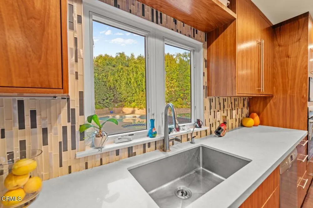 1116 Del Nido Court Ojai, CA 93023
