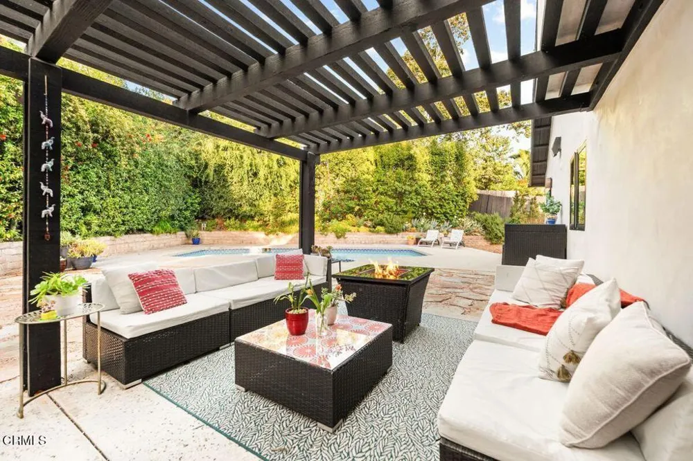 1116 Del Nido Court Ojai, CA 93023