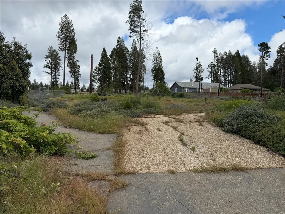 14116 Wingate Magalia, CA 95954