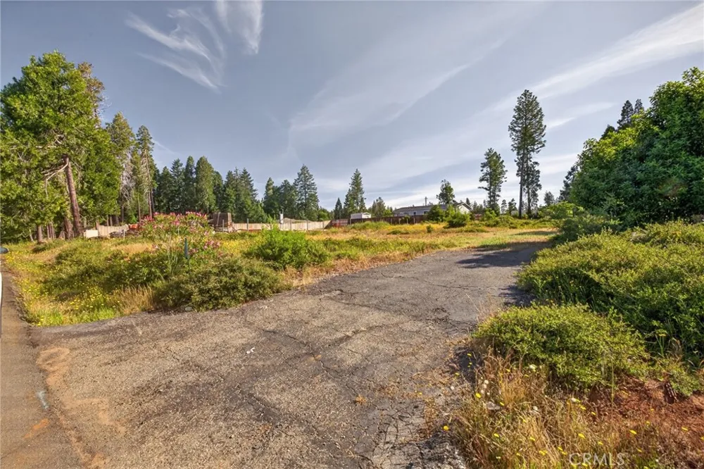 14116 Wingate Magalia, CA 95954
