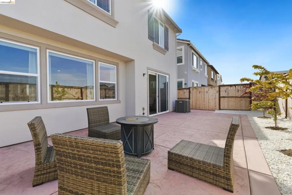 2225 Delta View Ave Sacramento, CA 95832