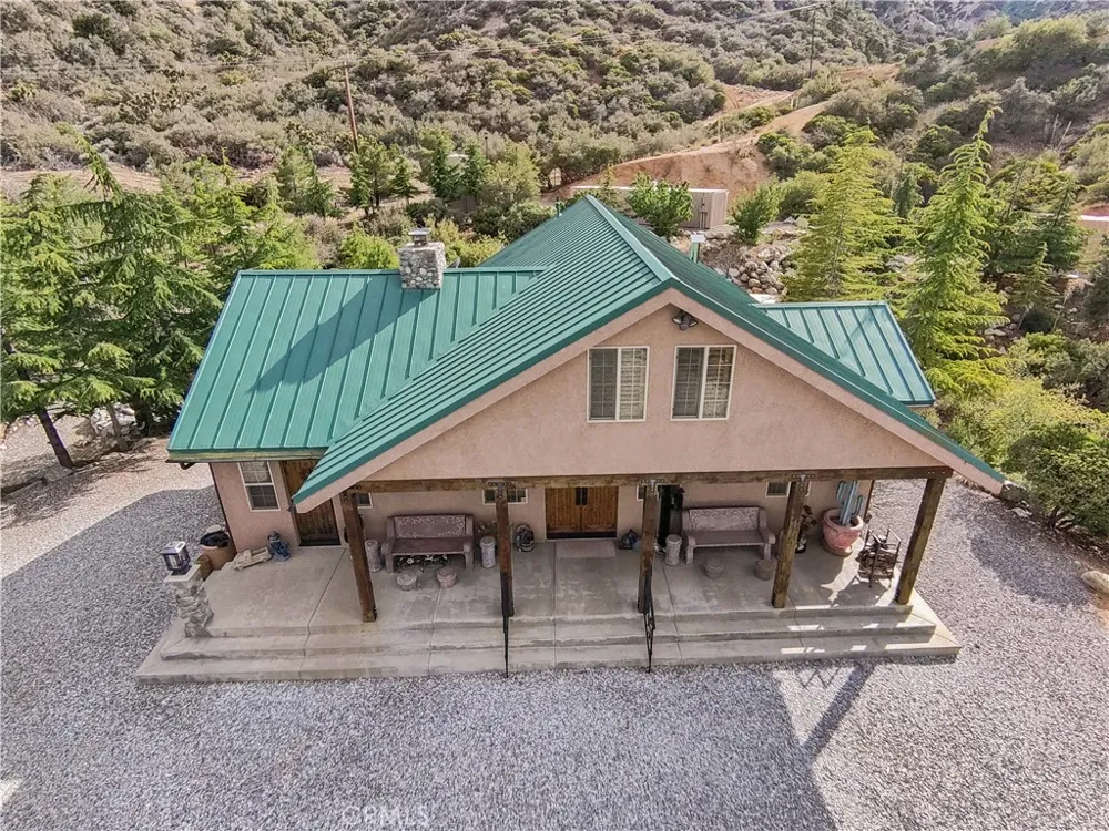 1870 Oak Springs Valley Road Wrightwood, CA 92397