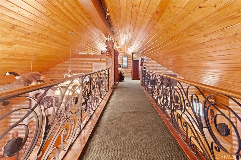 1870 Oak Springs Valley Road Wrightwood, CA 92397