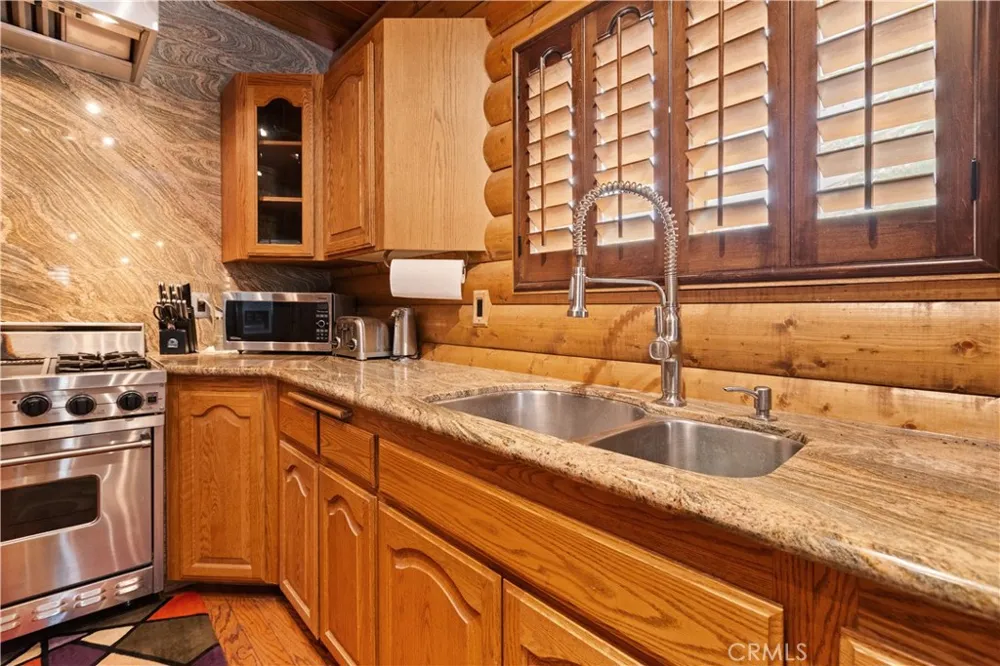 1870 Oak Springs Valley Road Wrightwood, CA 92397