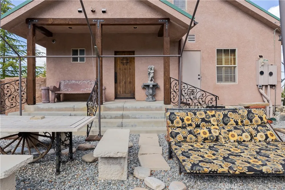 1870 Oak Springs Valley Road Wrightwood, CA 92397