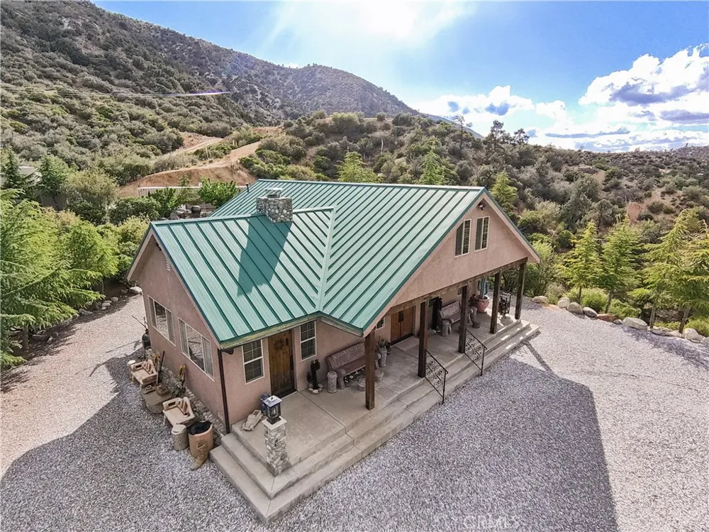 1870 Oak Springs Valley Road Wrightwood, CA 92397
