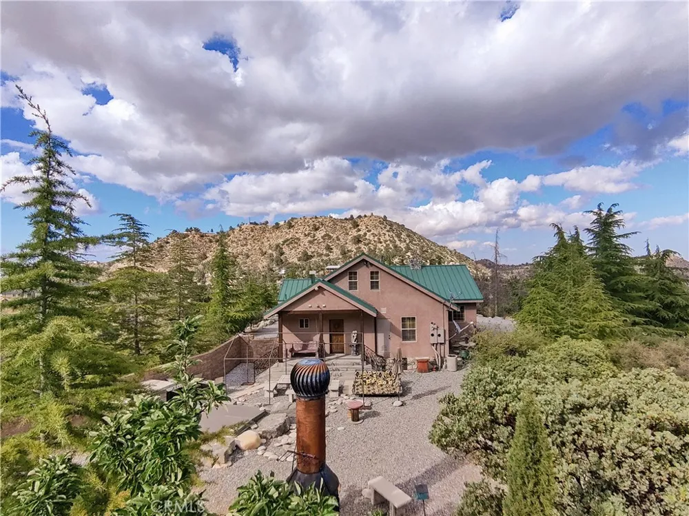 1870 Oak Springs Valley Road Wrightwood, CA 92397