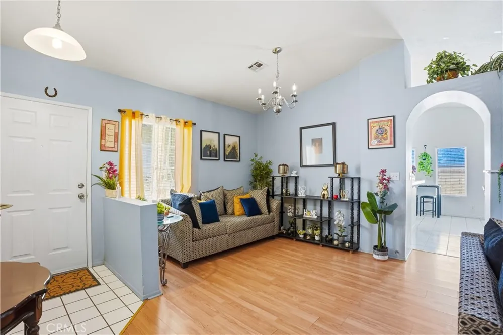 6011 Sandpiper Palmdale, CA 93552