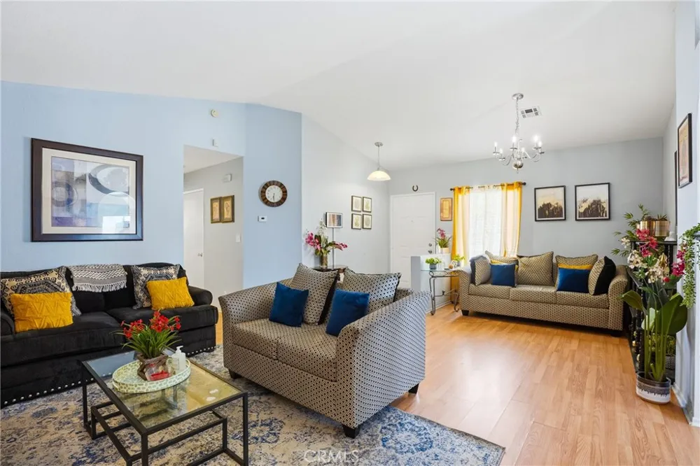 6011 Sandpiper Palmdale, CA 93552