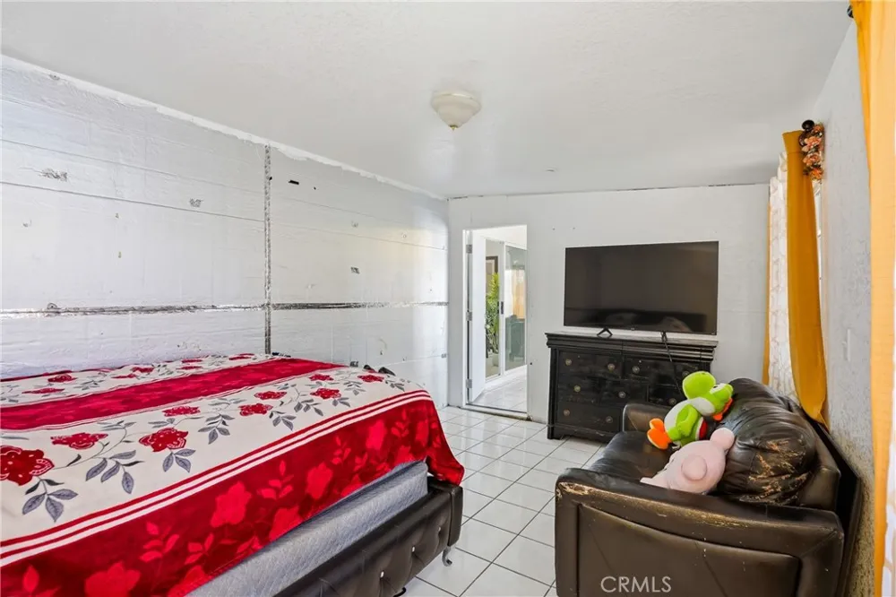 6011 Sandpiper Palmdale, CA 93552