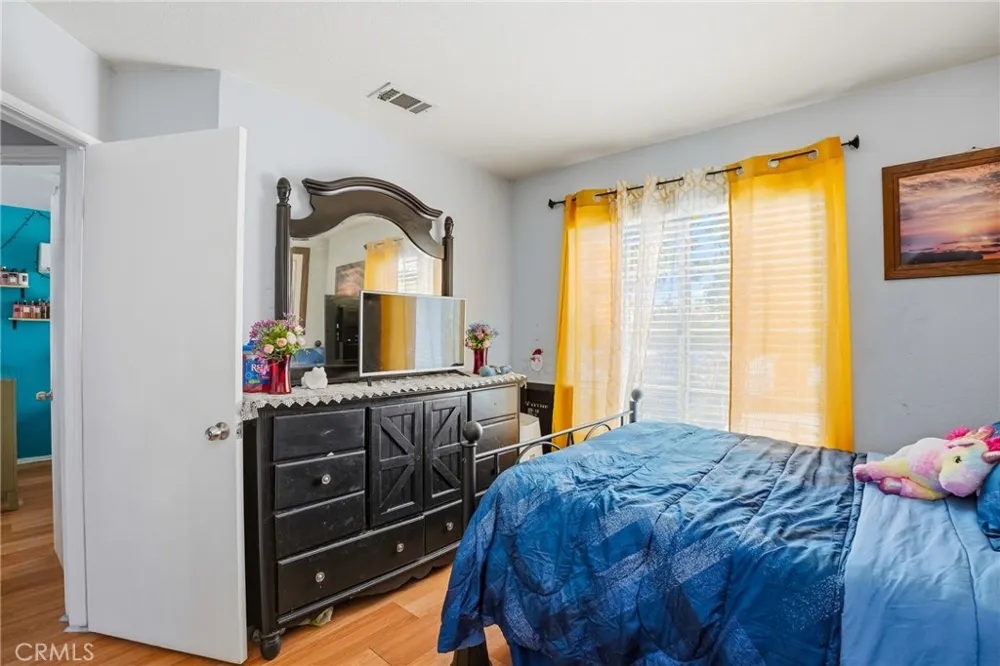 6011 Sandpiper Palmdale, CA 93552