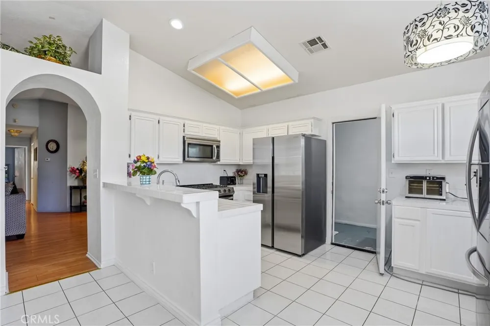 6011 Sandpiper Palmdale, CA 93552